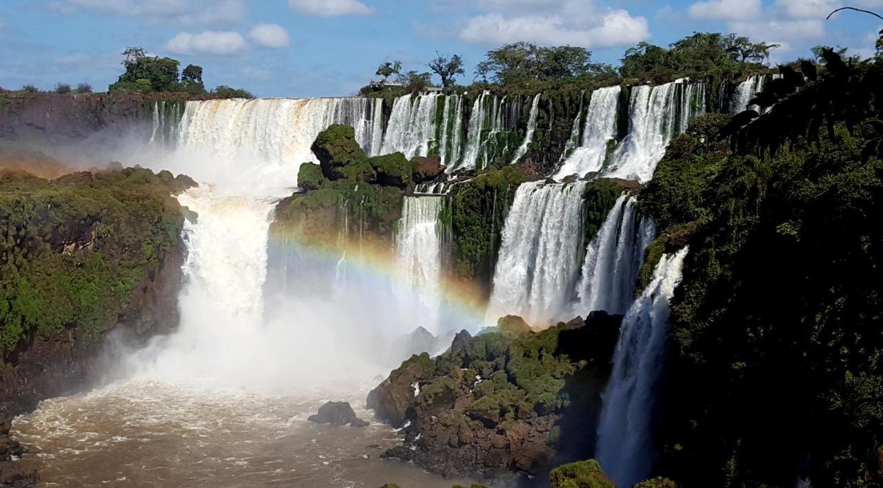 Ambay Suites & Dorms Puerto Iguazú Eksteriør bilde